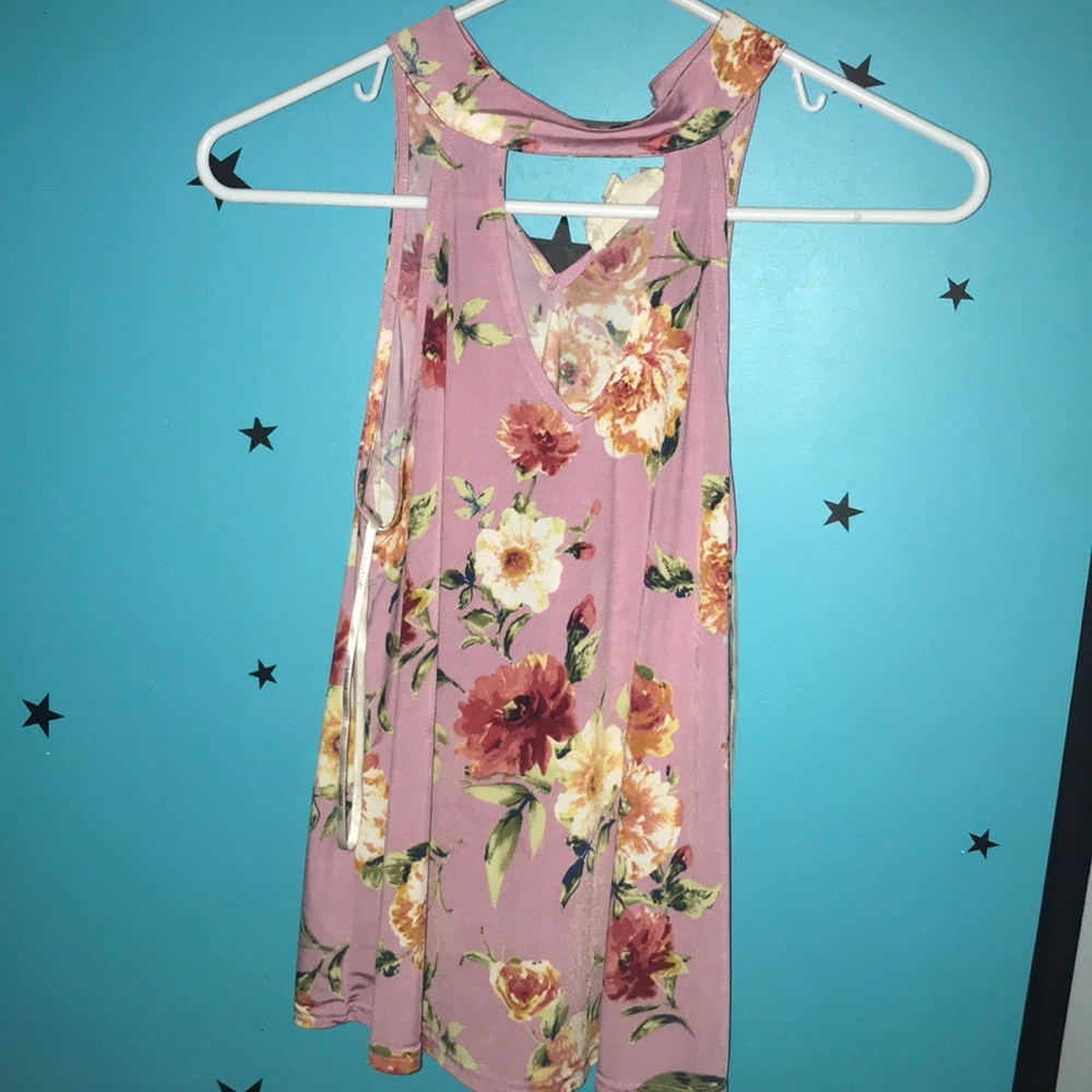 chocker tank top